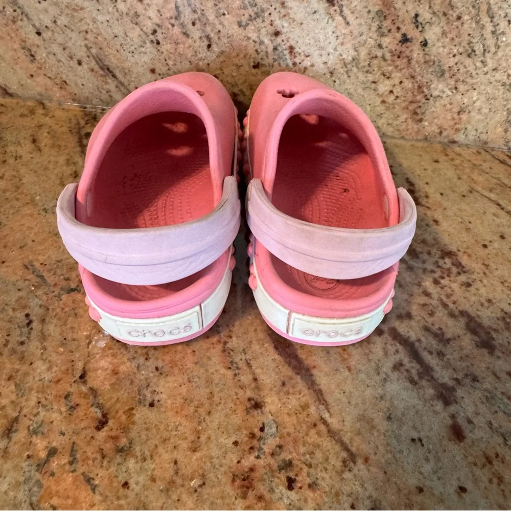 CROCS Size 6 7 Toddler Girls Pink Mickey Mouse Sandals
